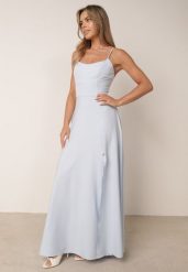 Niebieska Wieczorowa Sukienka Rozkloszowana z Odkrytymi Plecami i Rozcięciem Tomley. Niebieskie sukienki damskie Born2be, bez wzorów, eleganckie, bez ramiączek. Za 249.99 zł.