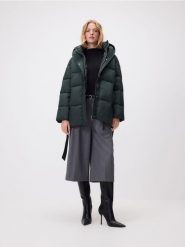 Pikowana kurtka z wiązaniem - zielony. Zielone kurtki damskie Reserved, l, bez wzorów, z tkaniny, bez kaptura. Za 259.99 zł.