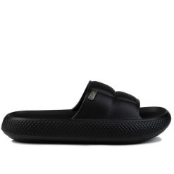 Klapki damskie sportowe Lee MAYA SLIDER WOMEN LOW. Czarne klapki damskie Lee, bez wzorów, z materiału, bez obcasa, bez zapięcia. Za 89.00 zł.