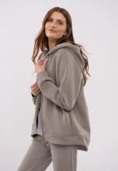 Luźna bluza z kapturem B-TIFFI. Brązowe bluzy damskie Volcano, l, bez wzorów, z bawełny, z kapturem. Za 179.99 zł.