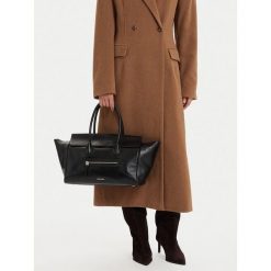 Torebka GINO ROSSI. Czarne torebki klasyczne damskie Gino Rossi, bez dodatków. Za 529.99 zł.