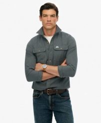 Superdry Koszula Trailsman Relaxed Fit z bawełny organicznej. Zielone koszule damskie Superdry, m, z aplikacjami, z bawełny, klasyczne, bez kołnierzyka, bez ramiączek. Za 387.25 zł.