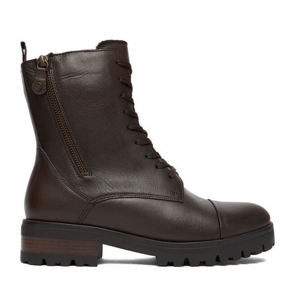 Trzewiki Lasocki. Brązowe botki damskie Lasocki, bez obcasa, na płaskiej podeszwie, bez zapięcia. Za 279.99 zł.