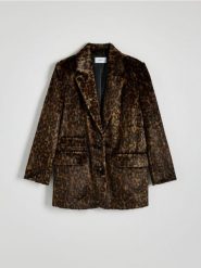 Marynarka oversize ze zwierzęcym wzorem - wielobarwny. Marynarki i żakiety damskie Reserved, l, bez wzorów, z tkaniny. W wyprzedaży za 119.99 zł.