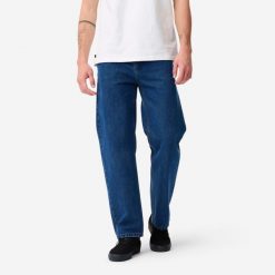 Dżinsy na deskorolkę DN900 z grubej bawełny indygoProsty luźny krój "relaxed". Jeansy damskie Decathlon, z standardowym stanem. Za 179.99 zł.
