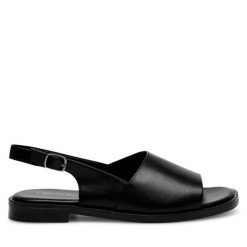 Sandały Lasocki. Czarne sandały damskie Lasocki, bez wzorów, bez obcasa, na płaskiej podeszwie, bez zapięcia. Za 149.99 zł.