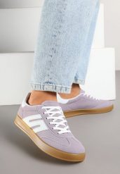 Jasnofioletowe Sneakersy w Stylu Klasycznych Tenisówek z Ozdobnymi Przeszyciami Nartewia. Fioletowe obuwie sportowe damskie Born2be, z jeansu, bez zapięcia, tenisowe. Za 89.99 zł.