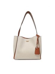 Guess Torebka HWAG96 62230 Beżowy. Brązowe torebki klasyczne damskie Guess, z materiału, bez dodatków. Za 719.99 zł.