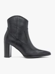 Czarne botki kowbojki na wysokim obcasie. Czarne botki damskie Ryłko, ze skóry, eleganckie, bez obcasa, na obcasie, bez zapięcia. Za 599.99 zł.