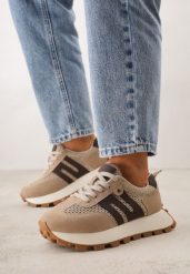 Beżowe Sneakersy z Zamszu Naturalnego na Grubej Podeszwie z Ozdobnymi Paskami Vetiera. Brązowe obuwie sportowe damskie Born2be, ze skóry, bez zapięcia. Za 209.99 zł.