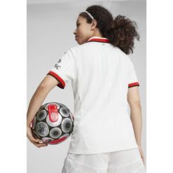 Damska wyjazdowa koszulka AC Milan 24/25 PUMA White. Białe bluzki damskie Puma, s, bez wzorów, bez kołnierzyka, bez ramiączek. W wyprzedaży za 314.00 zł.