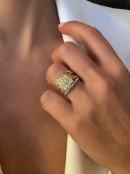 DI GIORGIO Pozłacany pierścionek ze szmaragdami rozmiar: 50. Szare pierścionki damskie DI GIORGIO, z szmaragdem, pozłacane. Za 201.45 zł.