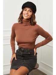 Soft Cashmere Golf w kolorze karmelowym rozmiar: 38/40. Brązowe golfy damskie Soft Cashmere, bez wzorów, bez ramiączek. Za 112.83 zł.