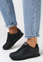 Czarne Buty Sportowe Laodosa. Czarne obuwie sportowe casual damskie Born2be, ze skóry, bez zapięcia. Za 74.99 zł.