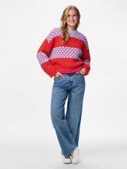 Pieces Sweter w kolorze czerwonym rozmiar: XS. Czerwone swetry klasyczne damskie Pieces, xs, bez kołnierzyka. Za 131.74 zł.