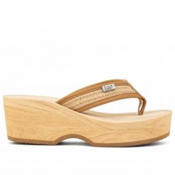 Klapki japonki damskie Lee VIRGINIA RAFFIA WOMEN BULKY HEEL. Brązowe klapki damskie Lee, bez wzorów, z materiału, z otwartym noskiem, bez obcasa, na koturnie, bez zapięcia. Za 109.00 zł.