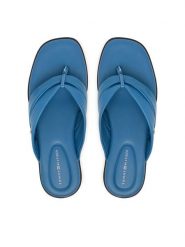 Tommy Hilfiger Japonki FW0FW09216 Niebieski. Niebieskie klapki damskie Tommy Hilfiger, bez wzorów, ze skóry, bez obcasa, bez zapięcia. Za 359.99 zł.
