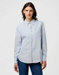 DAMSKA KOSZULA WRANGLER 1 PKT SHIRT WRANGLER BLUE 112370778. Niebieskie koszule damskie Wrangler, xl, bez wzorów, bez kołnierzyka, bez ramiączek. Za 179.99 zł.
