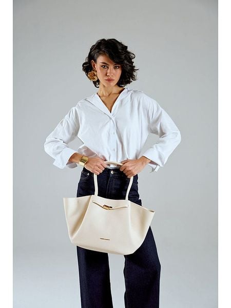 Vince Camuto Shopper bag "Prato" w kolorze beżowym - 52 x 27 x 13 cm rozmiar: onesize. Brązowe shopper bag Vince Camuto, bez wzorów, z materiału, na ramię, bez dodatków. Za 143.56 zł.