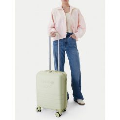 Walizka kabinowa Reebok. Zielone walizki Reebok, bez wzorów. Za 259.99 zł.