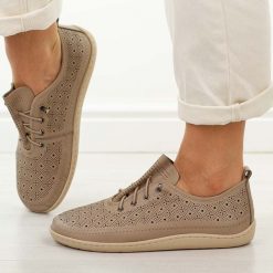 Beżowe skórzane półbuty damskie barefoot M.Daszyński Ol38-7. Brązowe półbuty damskie M.Daszyński, na jesień, bez wzorów, z jeansu, bez obcasa, na płaskiej podeszwie, bez zapięcia. W wyprzedaży za 206.10 zł.