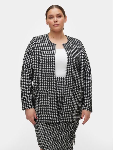Vero Moda Curve Marynarka Bena 10302003 Czarny Regular Fit. Czarne marynarki i żakiety damskie Vero Moda Curve, bez wzorów, z syntetyku. Za 129.99 zł.