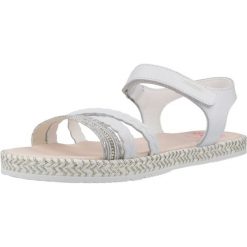 Sandały PABLOSKY 450000P Biały. Białe sandały damskie Pablosky, bez wzorów, ze skóry, bez obcasa, bez zapięcia. Za 284.99 zł.