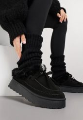 Czarne Wsuwane Śniegowce w Rustykalnym Stylu z Kokardą i Futrem Tusora. Czarne śniegowce damskie Born2be. Za 99.99 zł.