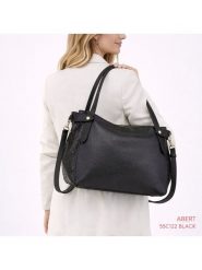 ORE10 Skórzana torebka "Abert" w kolorze czarnym - 38 x 28 x 16 cm rozmiar: onesize. Czarne torebki klasyczne damskie ORE10, z materiału, przez ramię, bez dodatków. Za 347.99 zł.