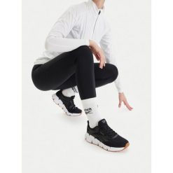 Sneakersy Reebok. Czarne obuwie sportowe damskie Reebok, do biegania. Za 369.99 zł.