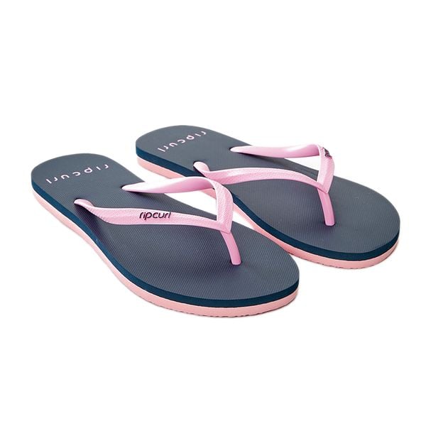 Japonki plażowe damskie Rip Curl Bondi 49. Niebieskie klapki damskie Rip Curl, bez wzorów, z gumy, bez obcasa, bez zapięcia. Za 39.99 zł.