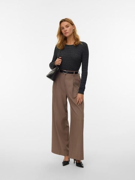 Vero Moda Sweter w kolorze antracytowym rozmiar: L. Czarne swetry klasyczne damskie Vero Moda, l, z wiskozy, bez kołnierzyka. Za 113.36 zł.