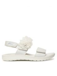 Primigi Sandały 1385400 S Biały. Białe sandały dziewczęce Primigi, ze skóry, bez obcasa, bez zapięcia. Za 229.99 zł.