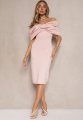 Różowa Sukienka Taliowana z Kokardą w Formie Hiszpanki o Dopasowanym Kroju Paladwena. Czerwone sukienki damskie Renee, bez wzorów, z jeansu, eleganckie, bez ramiączek. Za 119.99 zł.