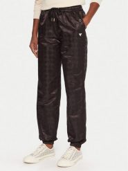 Guess Spodnie dresowe V5YB14 WHFU0 Czarny Regular Fit. Czarne spodnie dresowe damskie Guess, m, z aplikacjami, z dresówki. Za 349.99 zł.