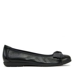 Baleriny Caprice. Czarne balerinki damskie Caprice, bez wzorów. Za 299.99 zł.