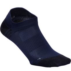 Skarpetki do chodzenia WS 500 Fresh Invisible granatowe. Niebieskie skarpetki damskie NEWFEEL, bez wzorów, z elastanu. Za 14.99 zł.
