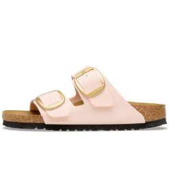 Klapki Birkenstock Arizona Big Buckle Birkibuc Damskie. Czerwone klapki damskie Birkenstock, bez wzorów, z nubiku, bez obcasa, bez zapięcia. Za 510.45 zł.