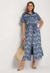 Niebieska Sukienka o Koszulowym Kroju z Wiązanym Paskiem i Haftem Malavea. Niebieskie sukienki damskie Born2be, bez wzorów, eleganckie, bez ramiączek. Za 129.99 zł.