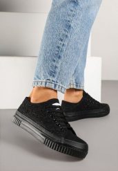Czarne Casualowe Trampki z Cholewką Zdobioną Haftem Meppna. Czarne trampki damskie Born2be, z aplikacjami, z jeansu, bez zapięcia. Za 84.99 zł.