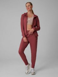 4F Spodnie treningowe szybkoschnące damskie - brązowe M. Brązowe spodnie materiałowe damskie 4F, bez wzorów. Za 179.99 zł.