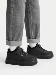 Guess Sneakersy EO-V9-27007L Czarny. Czarne buty sportowe dziewczęce Guess, ze skóry, bez zapięcia. Za 299.99 zł.