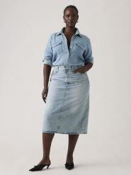 Levi's Spódnica dżinsowa w kolorze błękitnym rozmiar: W30. Niebieskie spódnice damskie Levi's, na co dzień, s, z aplikacjami, z bawełny, klasyczne, midi. Za 175.31 zł.