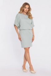 Ołówkowa sukienka mini z rozcięciem na plecach mięta. Zielone sukienki damskie MOE, bez wzorów, z elastanu, eleganckie, bez ramiączek. Za 349.00 zł.