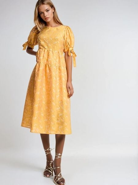 Monki Sukienka w kolorze pomarańczowym rozmiar: L. Pomarańczowe sukienki damskie Monki, bez wzorów, bez ramiączek. Za 104.99 zł.