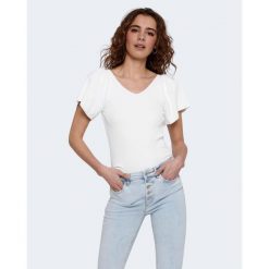 Koszulka crop top Kobieta ONLY ONLLEELO S/S BACK PULLOVER KNT NOOS. Białe bluzki damskie Only, s, bez wzorów, z poliamidu, bez kołnierzyka, bez ramiączek. Za 127.75 zł.