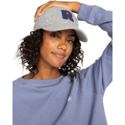 Czapka baseballowa dla Kobiety CITY OF LOVE Szary. Szare czapki z daszkiem damskie Roxy, bez wzorów, z materiału. Za 129.00 zł.