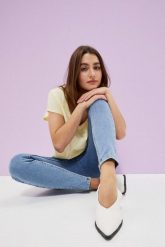 Jeansy high waist skinny niebieskie. Niebieskie jeansy damskie MOODO, bez wzorów, z bawełny, z podwyższonym stanem. W wyprzedaży za 41.99 zł.