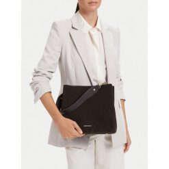 Torebka GINO ROSSI. Brązowe torebki klasyczne damskie Gino Rossi, bez dodatków. Za 499.99 zł.
