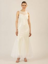 APART Sukienka w kolorze białym rozmiar: 44. Białe sukienki damskie Apart, bez wzorów, bez ramiączek. Za 525.86 zł.